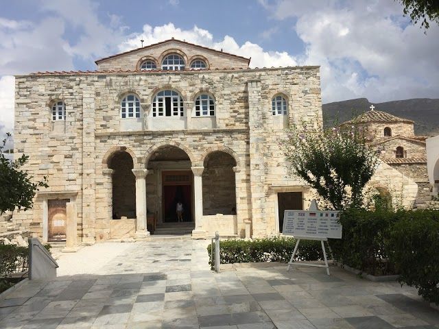 Ekatontapyliani-kerk