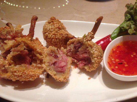 Pool Bar at Hotel Tentrem