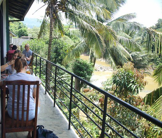 Honeypot Restaurant & Guest House