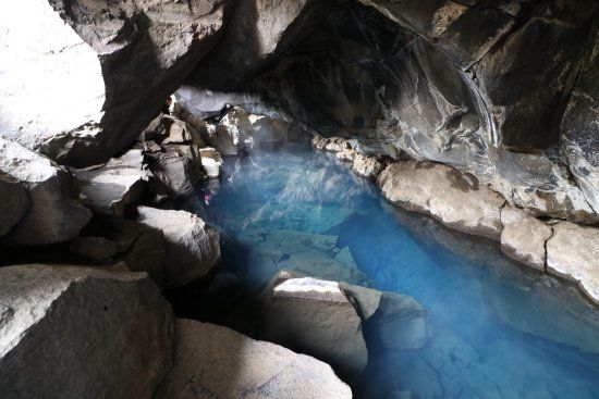 Grjotagja Cave