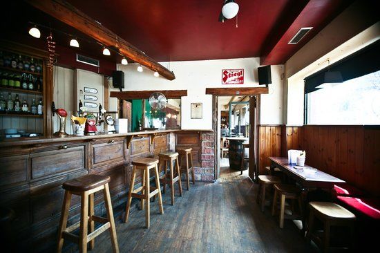 O'Connor's Old Oak Pub