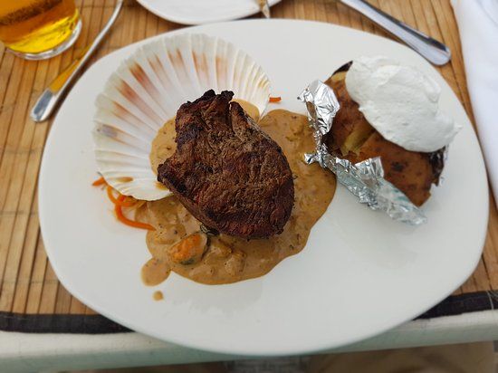 Lee Hamilton Steak House