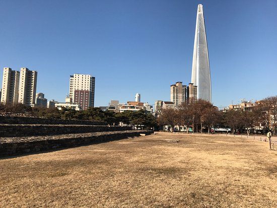 Oude Tombes van Seokchon-dong