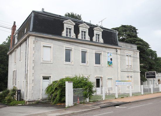 Musée de l'Ecole en Chalonnais