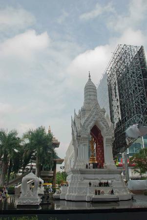 Schrijn van Trimurti