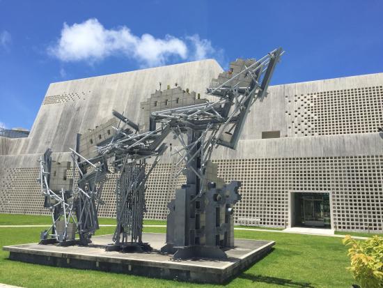 Museum van de Prefectuur Okinawa en Kunstmuseum
