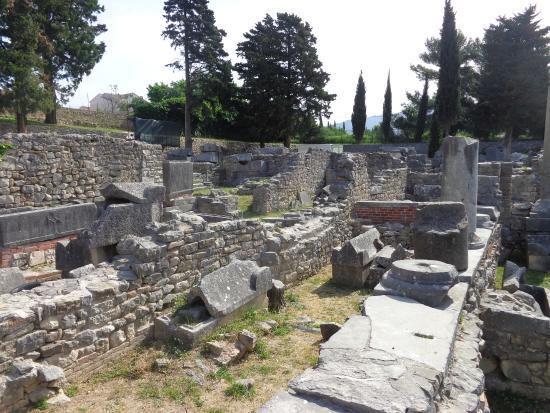 Basilica Manastirine