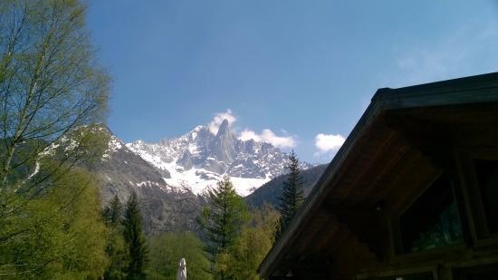 Club House lunch & bar