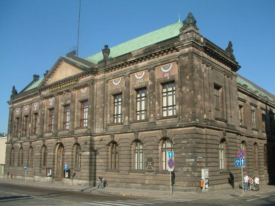 Raadhuis