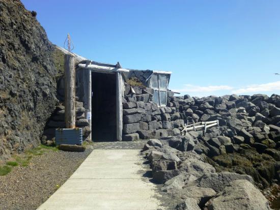 The Giantess in the Mountain