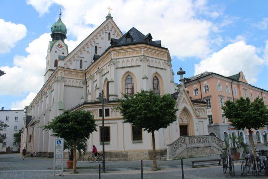 Stadtpfarrkirche St. Nikolaus