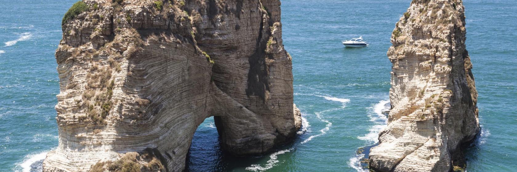 Duivenrotsen van Raouché