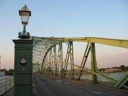 Elisabeth Bridge