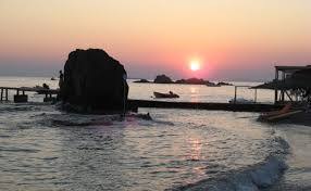 Paralia Mavro Lithari