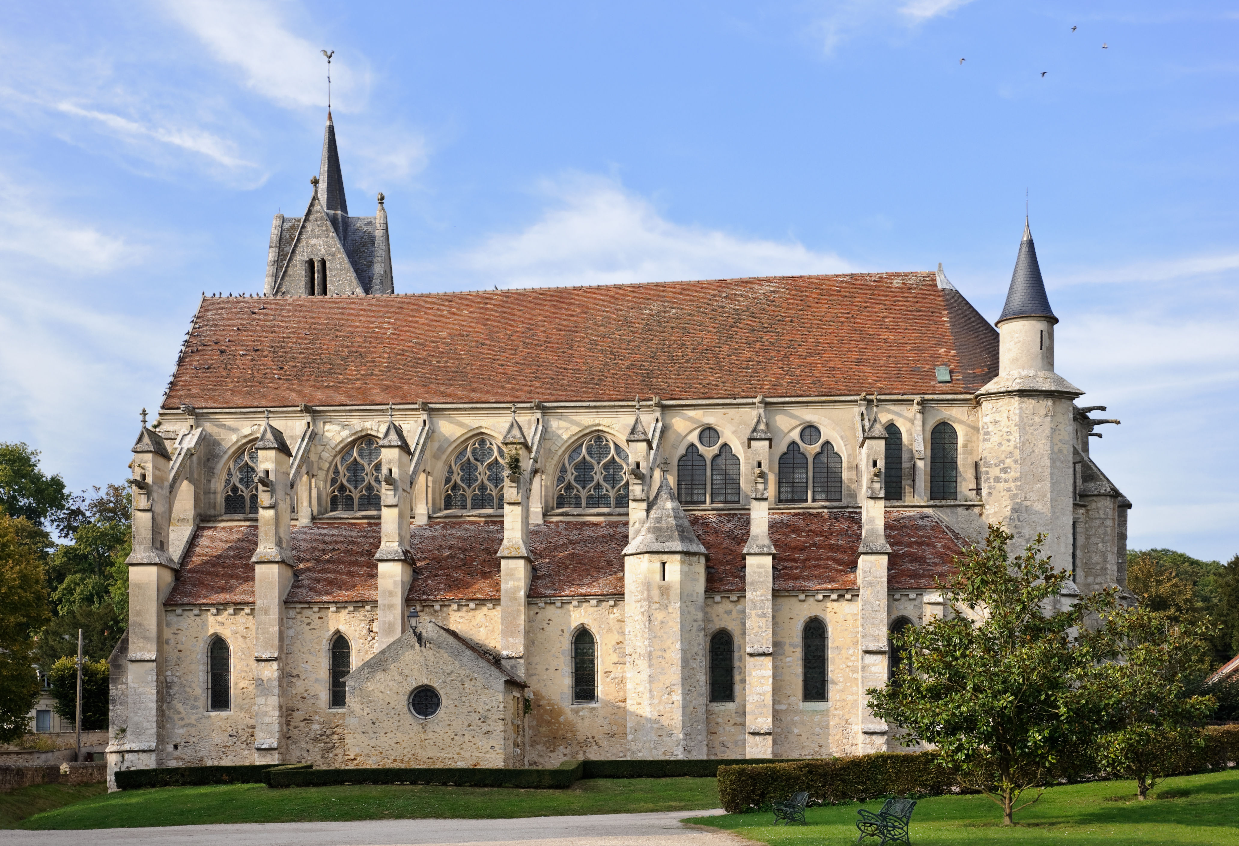 Collegiale Notre-Dame de Crecy-la-Chapelle