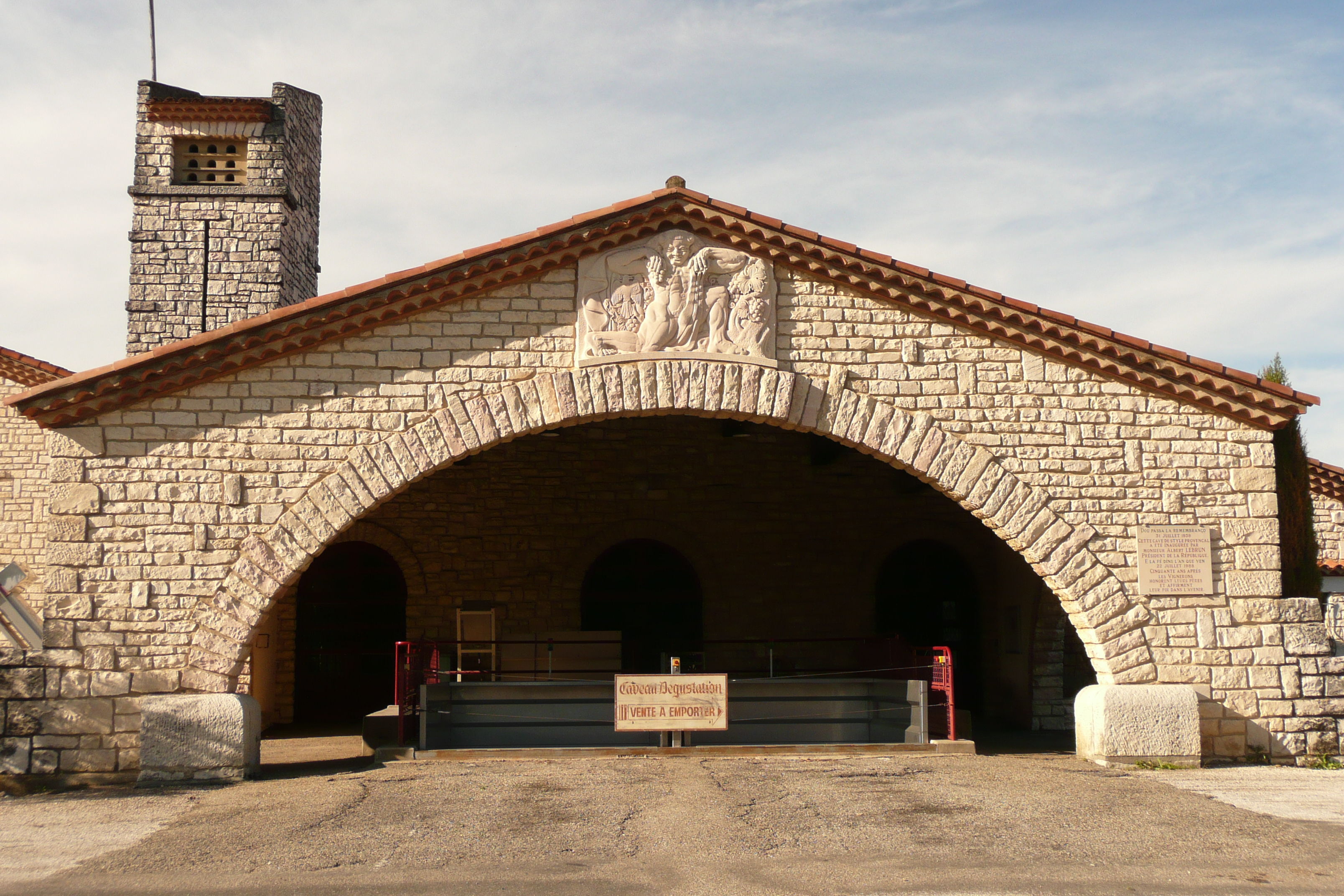 Cave cooperative de Tavel