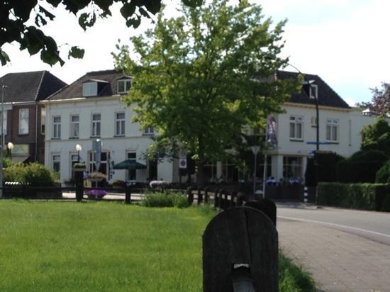 Foodbar Brasserie De Zwaan Delden