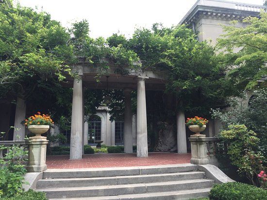 Van Vleck House & Gardens