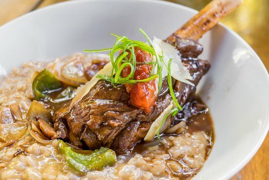 Los Indios Bravos Boracay